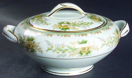 Brunswick Sugar Bowl & Lid