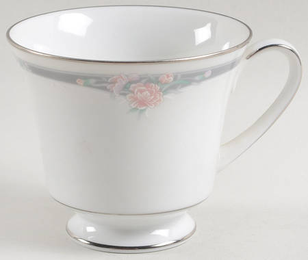 Brussels Footed Cup