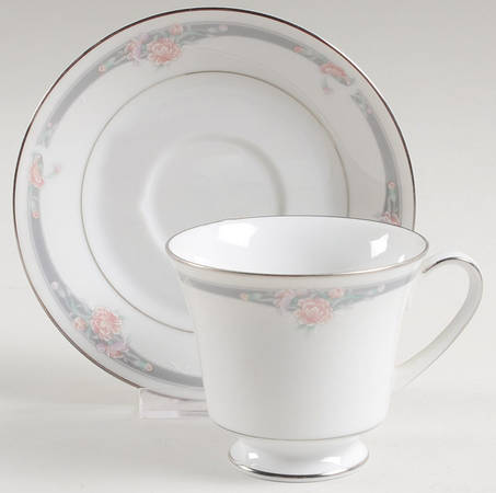 Brussels Footed Cup & Saucer Set