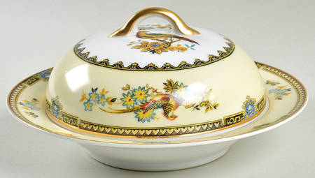 Burma Round Covered Butter with Strainer