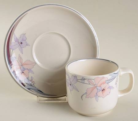 California Dreaming Flat Cup & Saucer Set