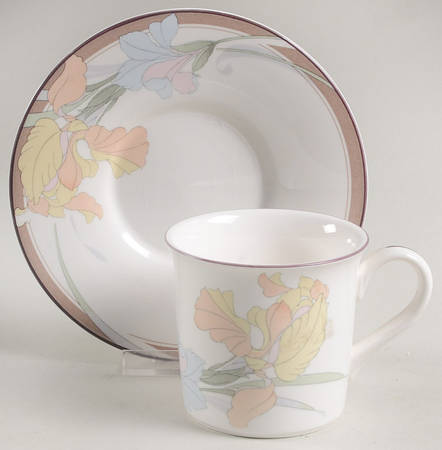 Flat Cup & Saucer Set
