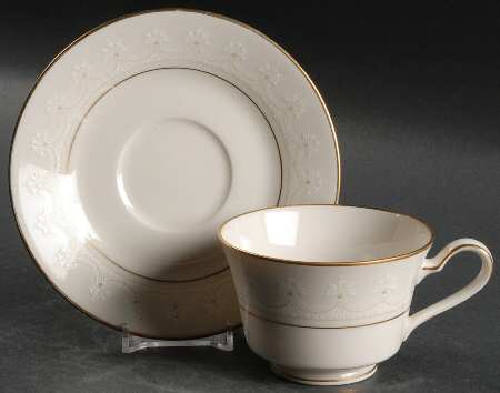 Caledonia Footed Cup & Saucer Set
