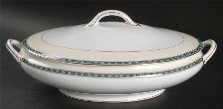 Cambridge Oval Covered Vegetable