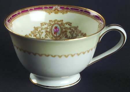 Cameo Footed Cup
