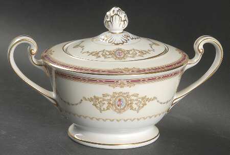 Cameo Sugar Bowl & Lid