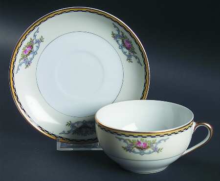 Camilla Flat Cup & Saucer Set