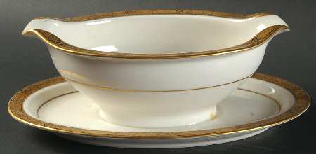 Campanile Gravy Boat with Attached Underplate
