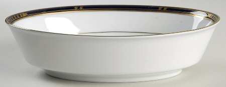 Canastel 9" Oval Vegetable Bowl