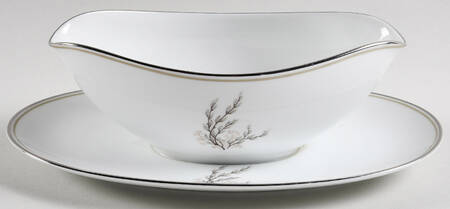 Candice Gravy Boat with Attached Underplate