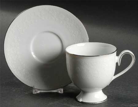 Candice Footed Cup & Saucer Set