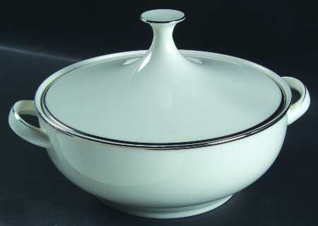 Candlelight Round Covered Vegetable