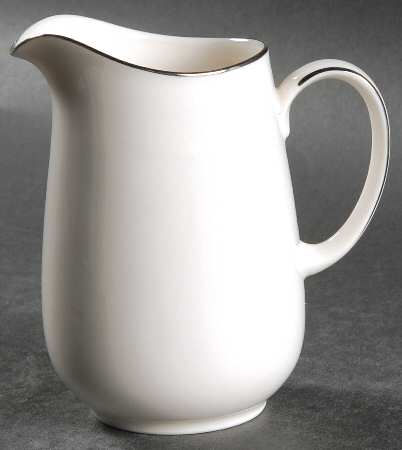 Candlelight Creamer