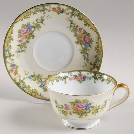 Cantara Footed Cup & Saucer Set