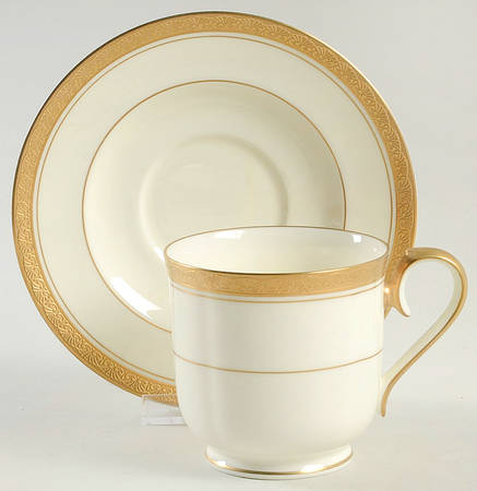 Footed Cup & Saucer Set