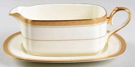 Canterbury Gravy Boat & Underplate (Relish/Butter)