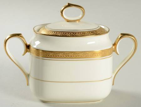 Canterbury Sugar Bowl & Lid