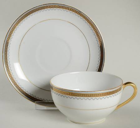 Canterbury Flat Cup & Saucer Set