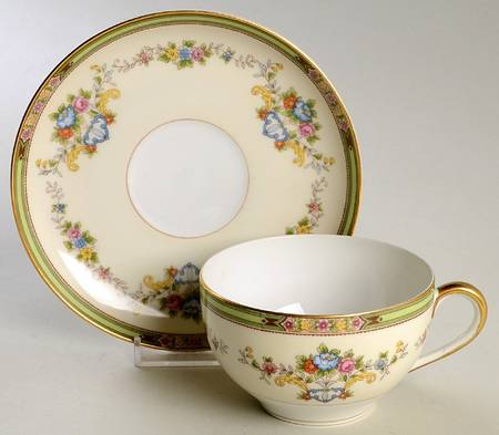 Caprice (No #) Oversized Cup & Saucer Set