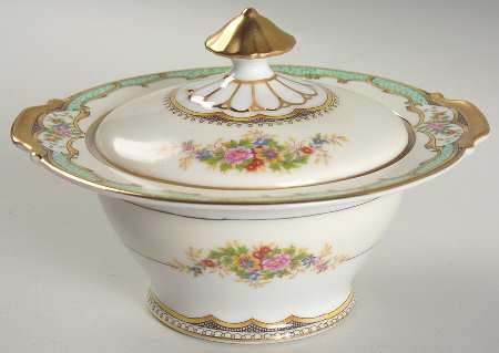 Carola Sugar Bowl & Lid