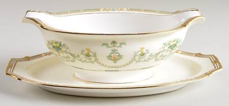 Carillon Gravy Boat with Attached Underplate