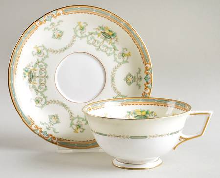 Carillon Footed Cup & Saucer Set