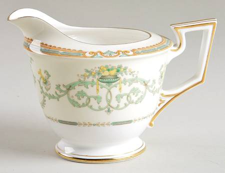 Carillon Creamer