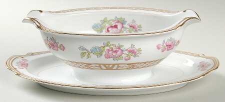 Carleton Gravy Boat with Attached Underplate