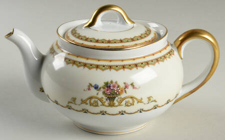 Carltonia Teapot & Lid