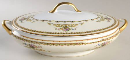 Carltonia Oval Covered Vegetable