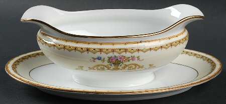 Carltonia Gravy Boat with Attached Underplate