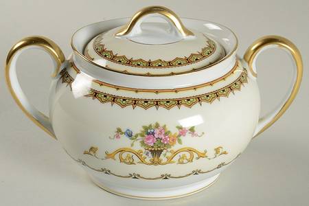 Carltonia Sugar Bowl & Lid