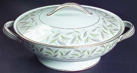 Carole Round Covered Vegetable