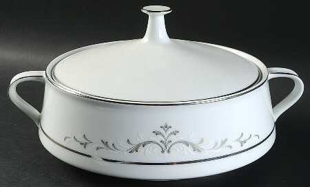Caroline Round Covered Vegetable