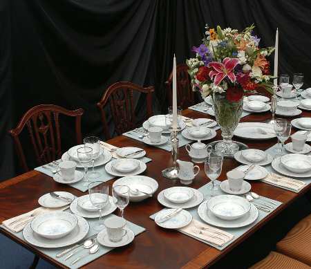 Carolyn 62 Piece Estate Set