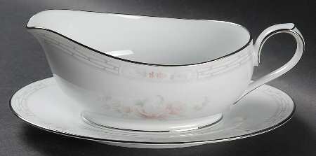 Carthage Gravy Boat & Underplate (Relish/Butter)