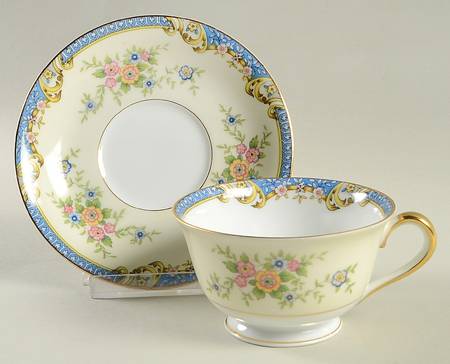 Casino Footed Cup & Saucer Set