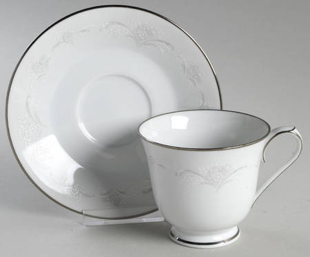 Casablanca Footed Cup & Saucer Set
