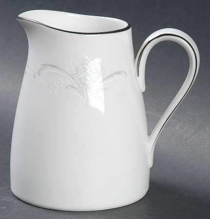Casablanca Creamer