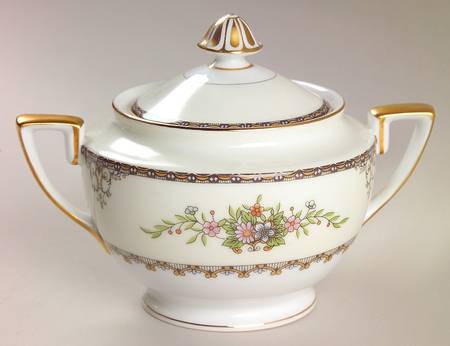 Castella Sugar Bowl & Lid