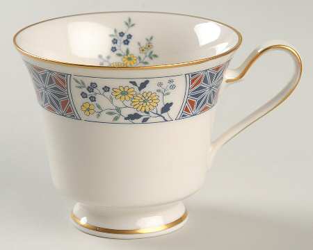 Cathay Footed Cup
