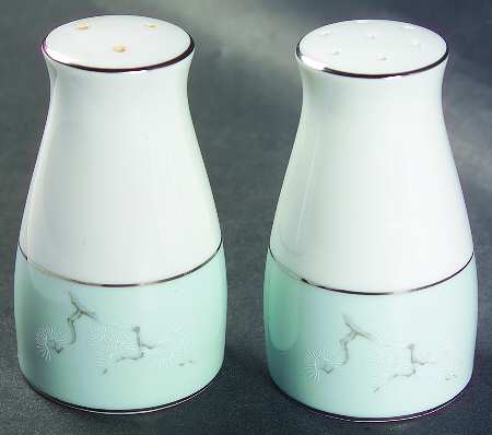 Cathay Salt & Pepper Set