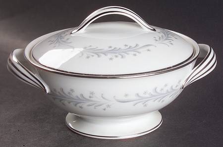 Cavalier Sugar Bowl & Lid