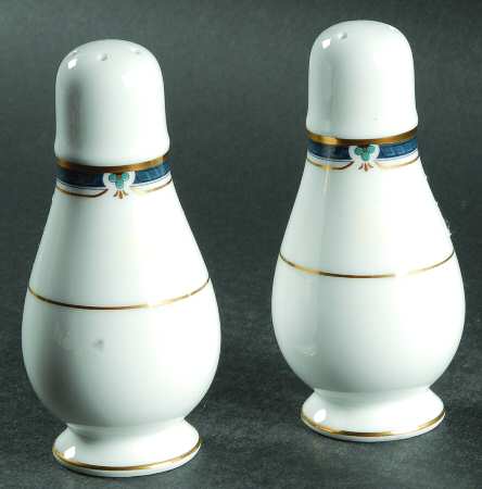 Cafe Versailles Salt & Pepper Set