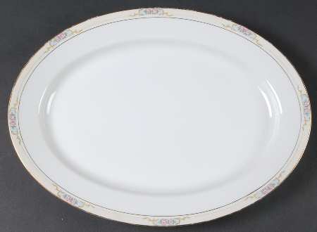 The Celtic 13" Oval Serving Platter