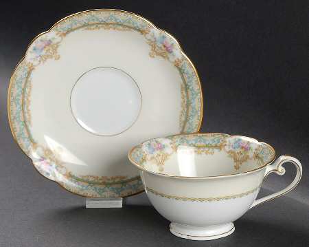 Celeste Footed Cup & Saucer Set