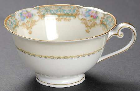 Celeste Footed Cup