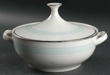 Celia Round Covered Vegetable