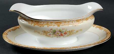 Cereus Gravy Boat with Attached Underplate