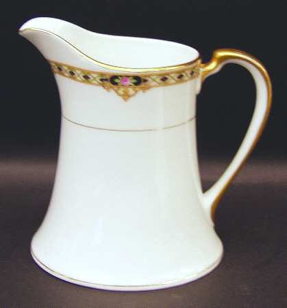 The Ceylon 14 Oz Pitcher